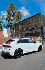 Audi RSQ8 RS Q8 TFSI - 305Vmax Keramik voll Carbon  - gebrauchte Audi RSQ8 aus dem Jahr 2021
