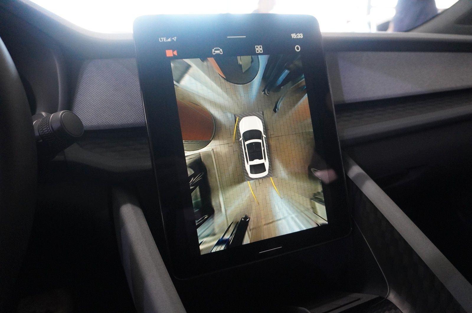 Fahrzeugabbildung Polestar 2 Long Range DUAL-MOTOR NAVI/LED/360°/VIRT/PILOT