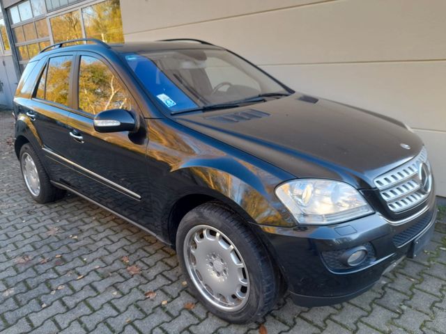 Mercedes-Benz ML 420 CDI 4MATIC 1 Hand Vollausstattung