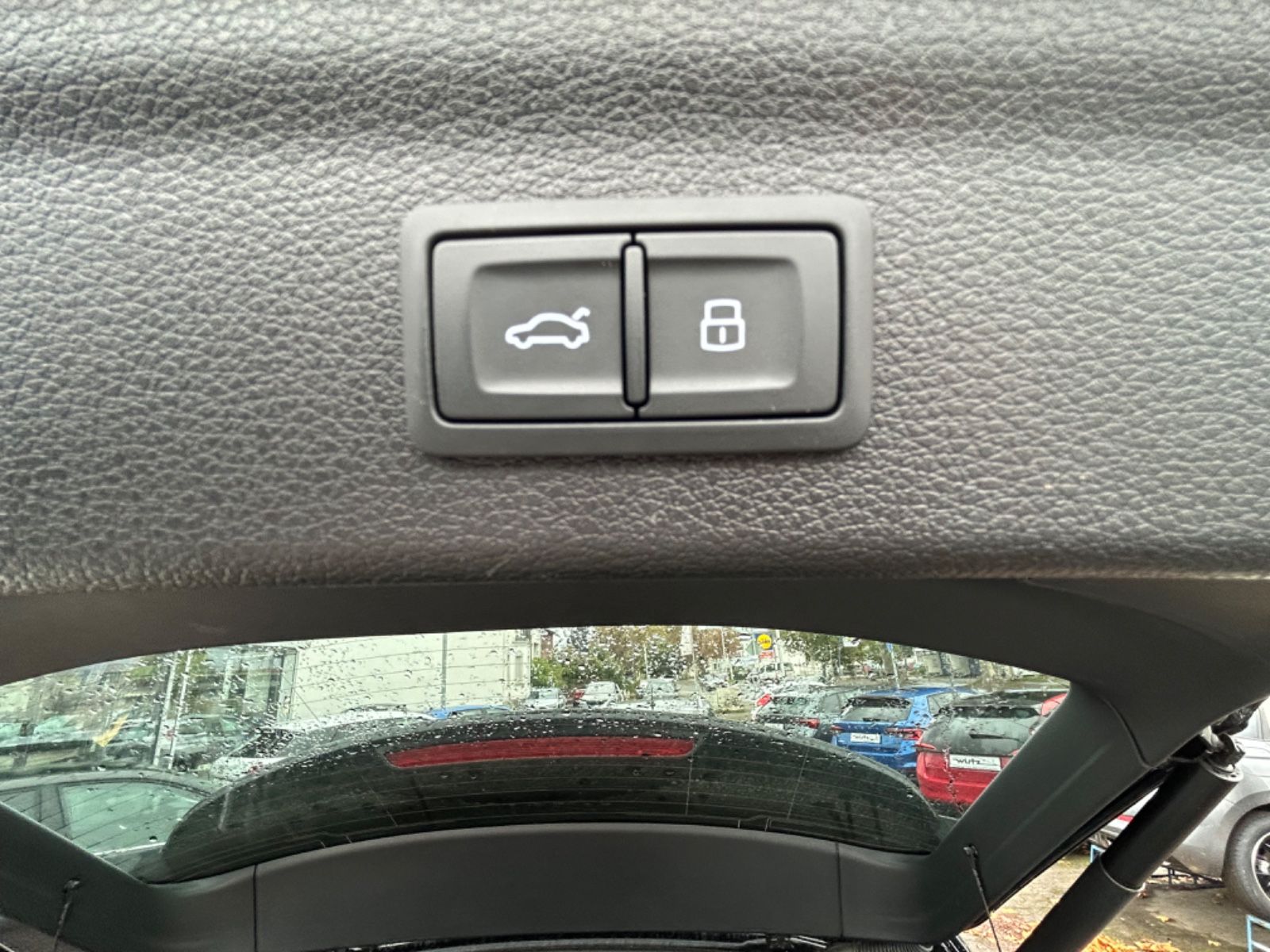 Fahrzeugabbildung Audi Q3 advanced 35 TFSI S-tronic Tempomat LED SHZ