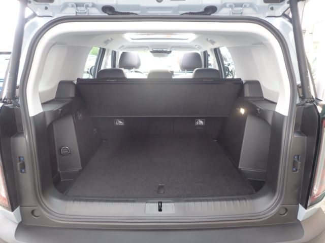 Fahrzeugabbildung BAIC BJ30 4WD HEV El. Panodach Leder digitales Cockpi