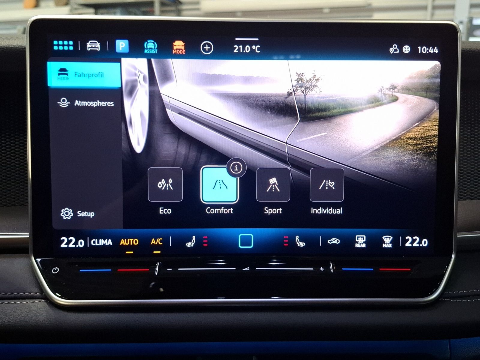 Fahrzeugabbildung Volkswagen Tayron eTSI Life DSG LED AHK Navi AID ACC RFK SH