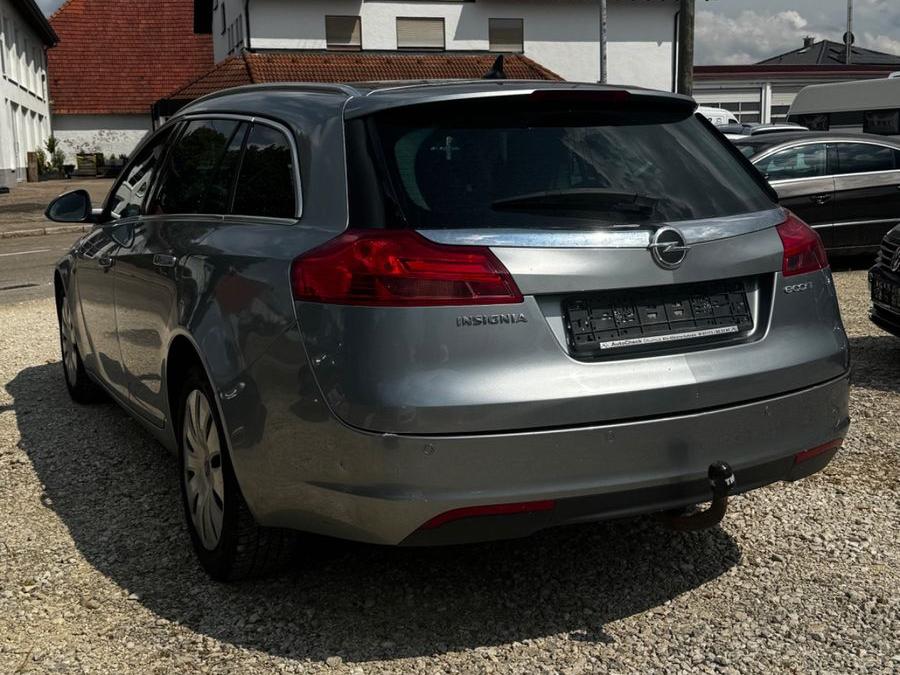Opel Insignia 2011 — photo 7
