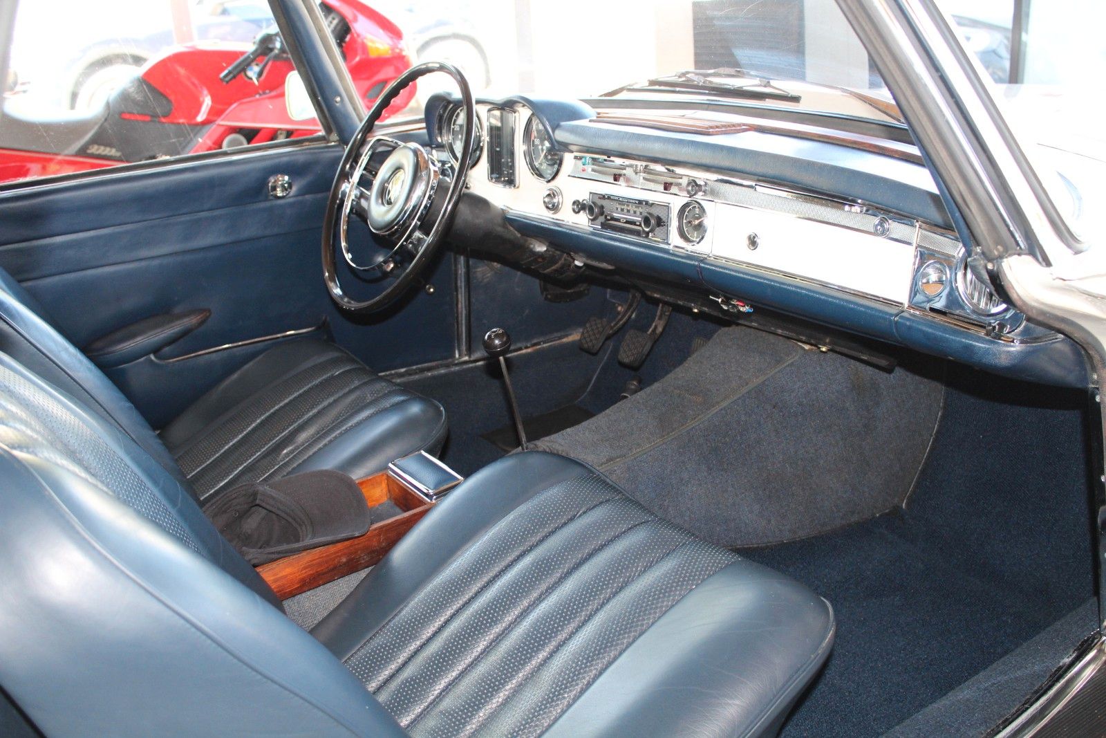 SL 230 Pagode mit 250er Motor, Schalter, BRD