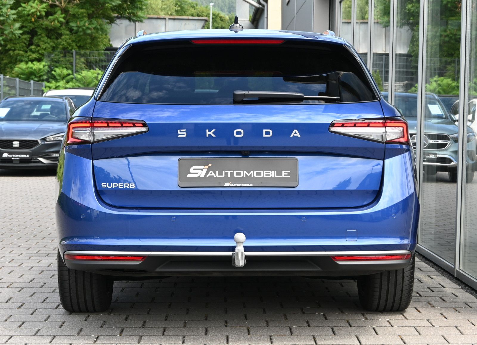 Fahrzeugabbildung SKODA Superb 2.0 TDI L&K Combi °ACC°AHK°HUD°STHZG°360°