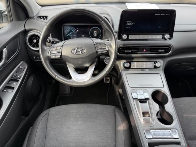 Fahrzeugabbildung Hyundai KONA Edition 30+ 2WD +KLIMA+RFK+NAVI+SHZ+PDC+UVM