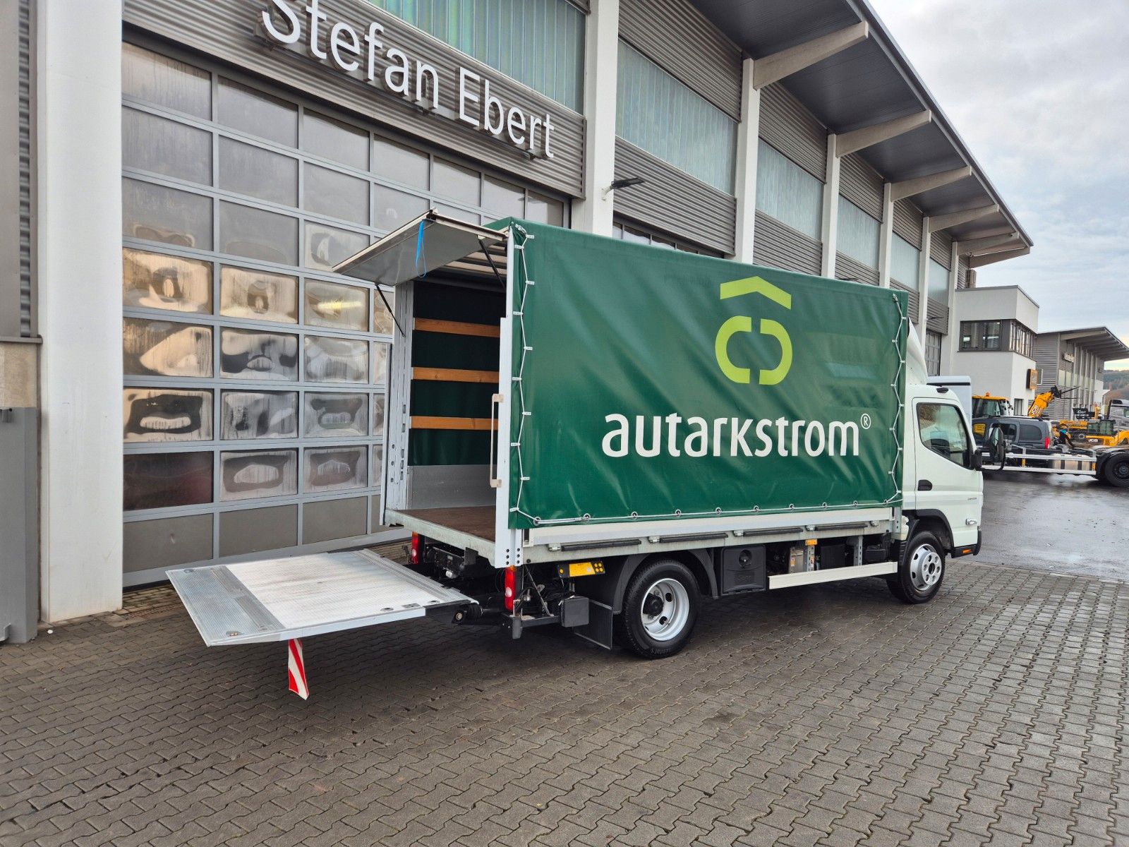 Fahrzeugabbildung Mitsubishi Canter 7C15 LBW Klima Navi Kamera AHK