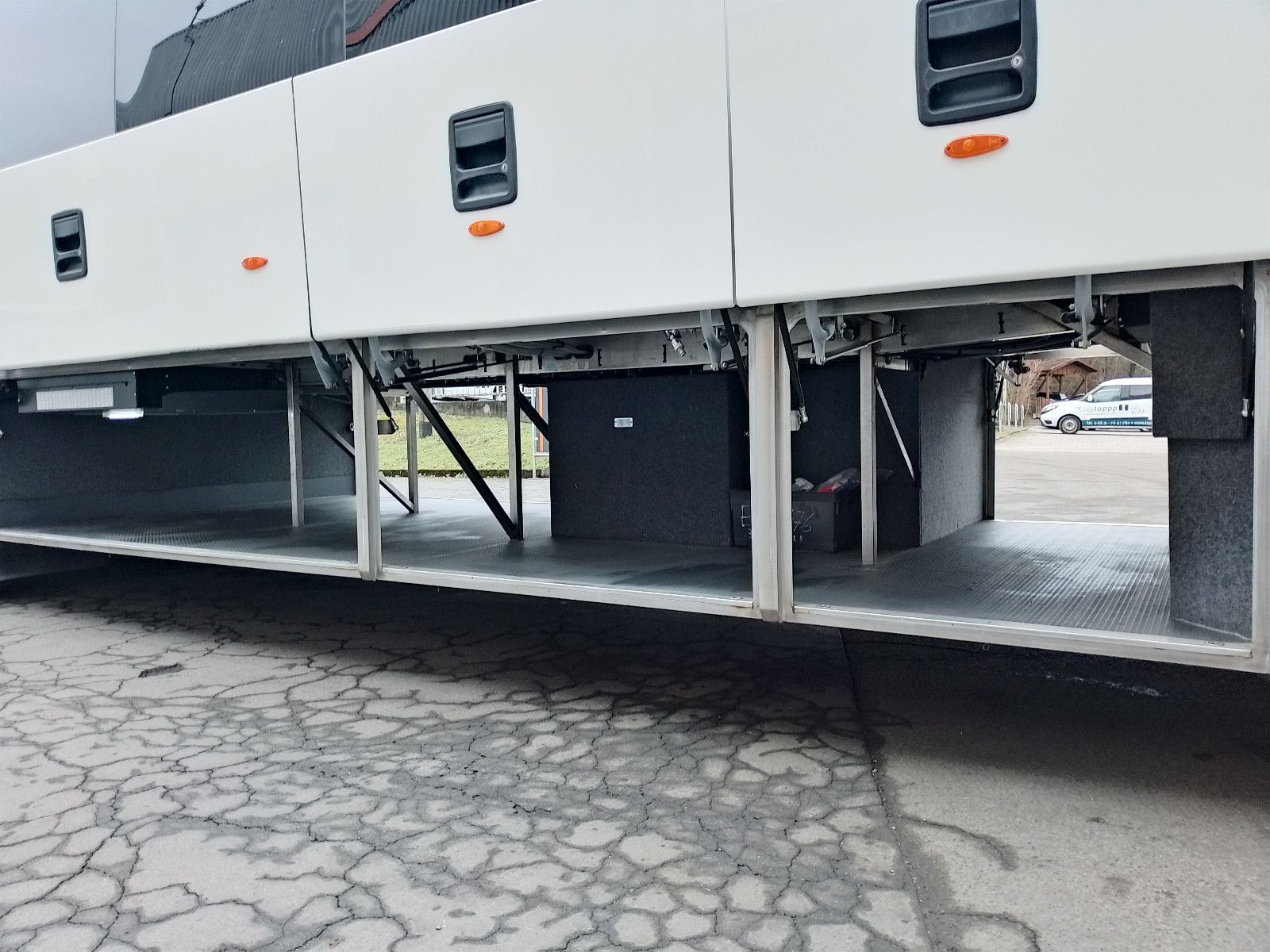 VANHOOL  2019 - Image 45 of 50