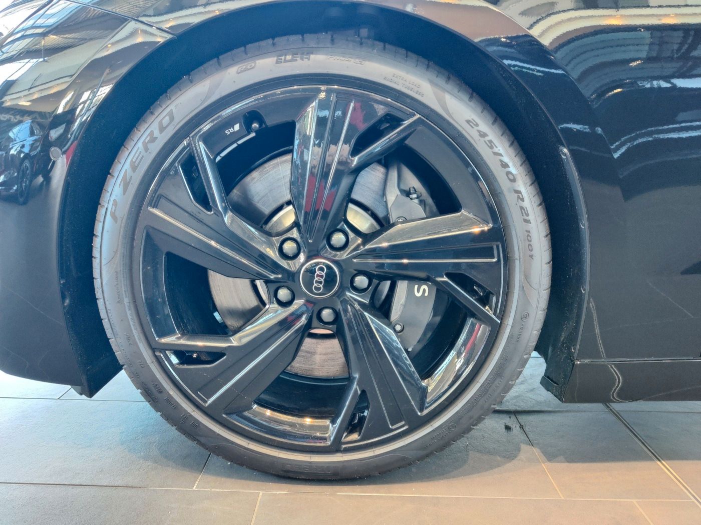 Audi S6 e-tron - Bild 9