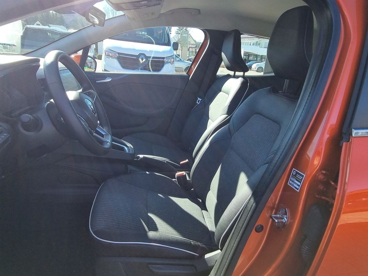 Fahrzeugabbildung Renault Clio INTENS TCe 90