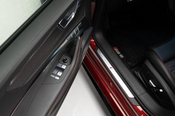 2025 AUDI RS6 缩略图 13