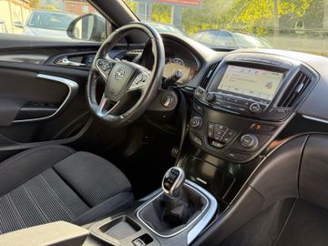 Opel Insignia - 10