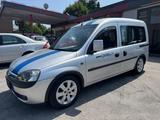 Opel Combo 1.6 KLIMA*BEHINDERTFAHRZEUG*ROLLSTUHLRAMPE - gebrauchte Opel Combo aus dem Jahr 2003