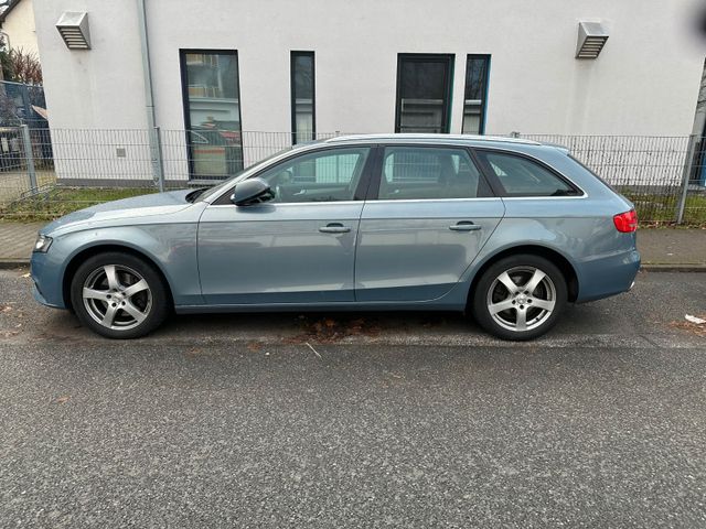 Audi A4 Avant Ambiente Aut./Panoramadach/Standheizung