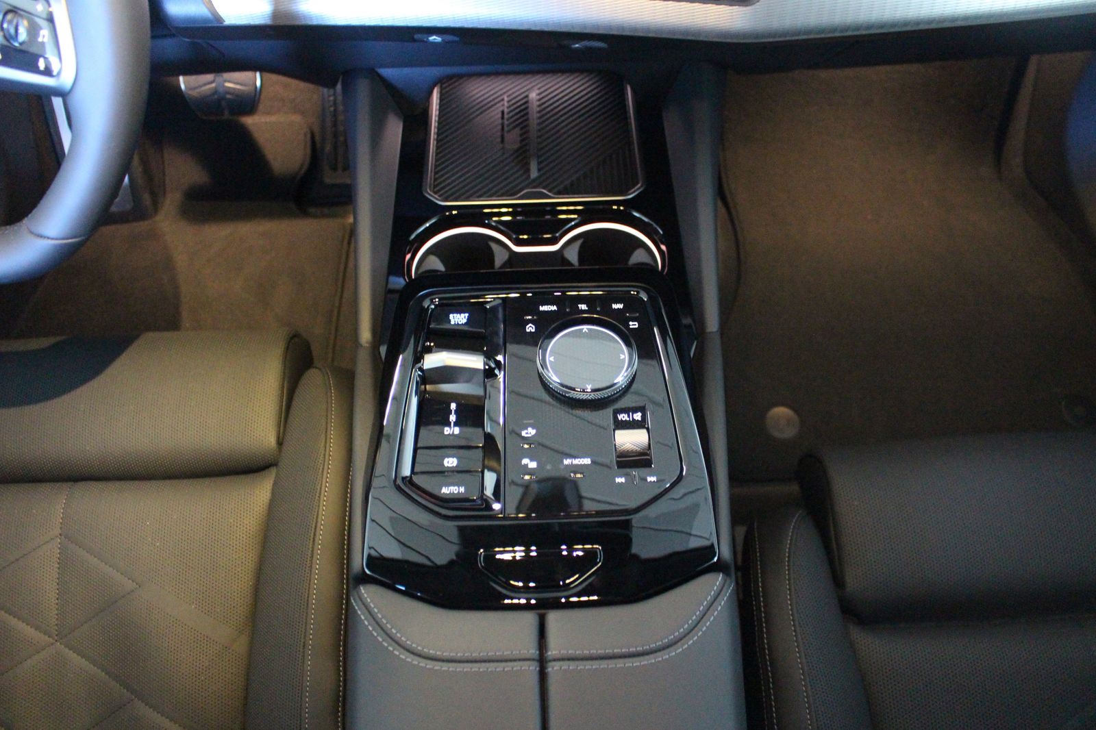 BMW i5 eDrive40 Aut. M Sportpaket+Pro 20"M LMR Live  foto 11