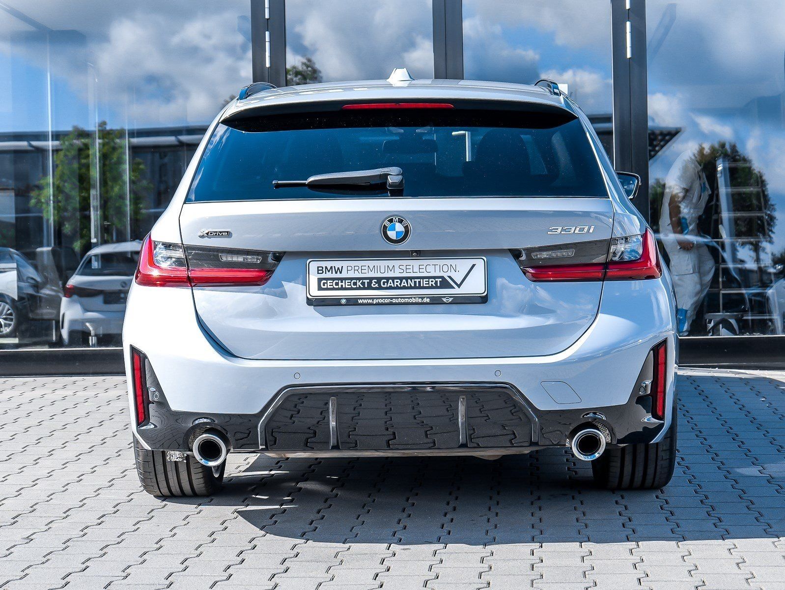 BMW 330 - Bild 11