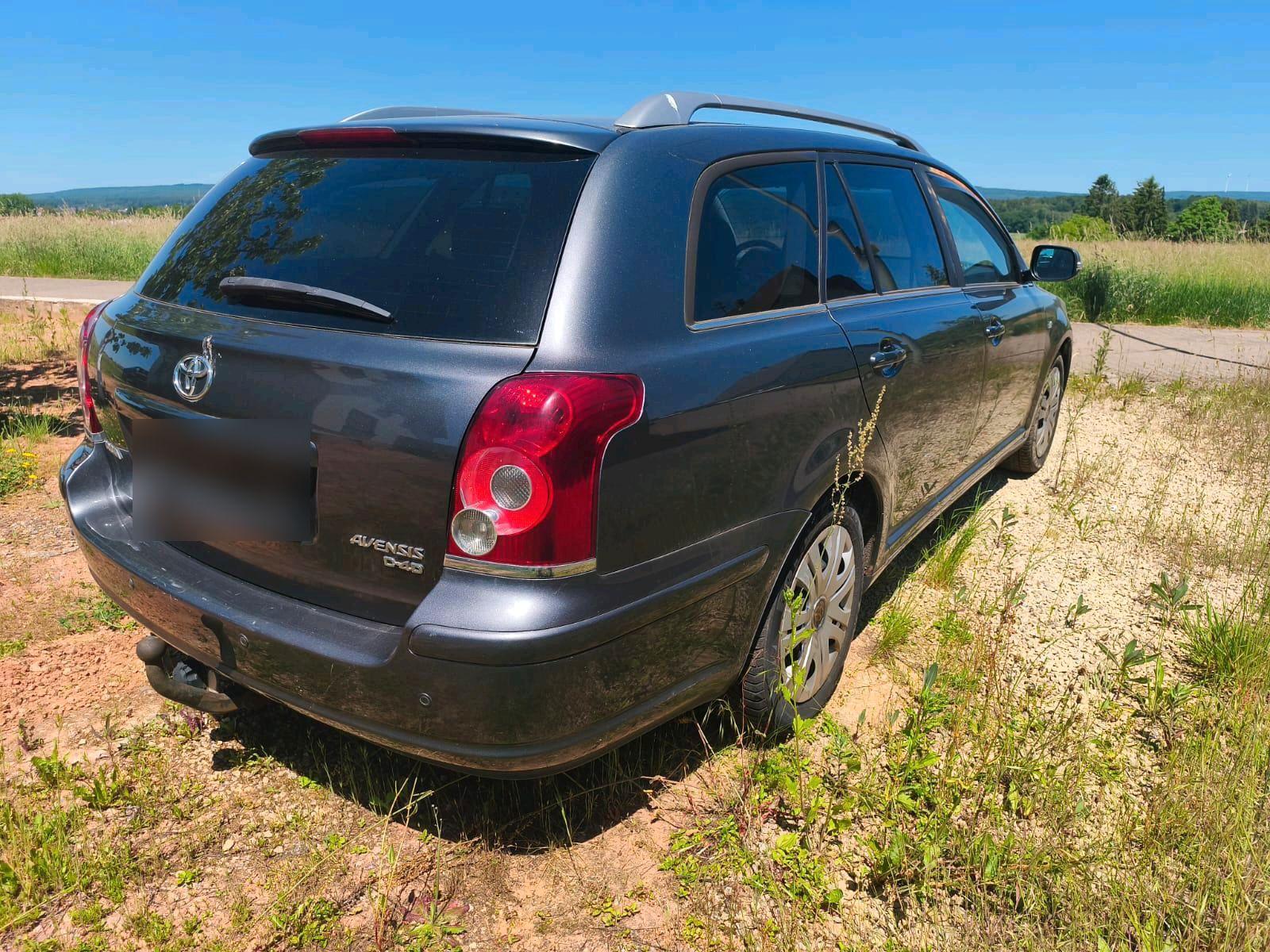 Toyota Avensis 2006 — engine 177 HP (130kW)