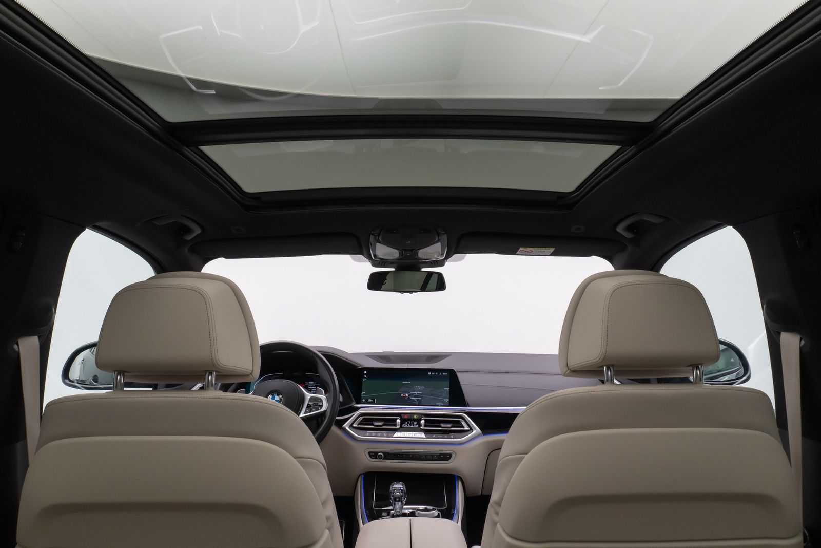 Fahrzeugabbildung BMW X5 xD40d M Sport Panorama Laser 360°HUD DAB H/K