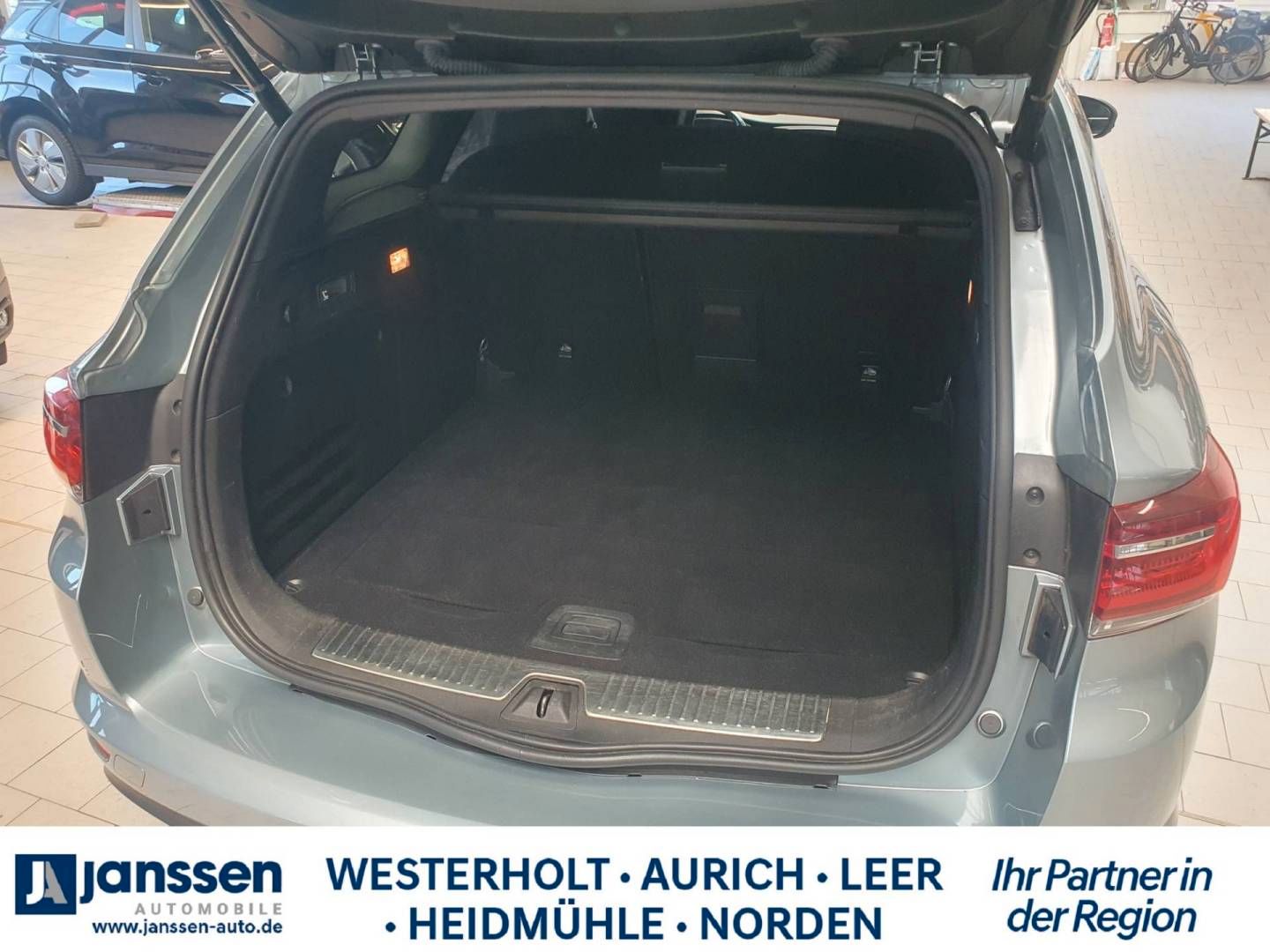 Fahrzeugabbildung Renault TALISMAN Grandtour INITIALE PARIS TCe 225 EDC GP