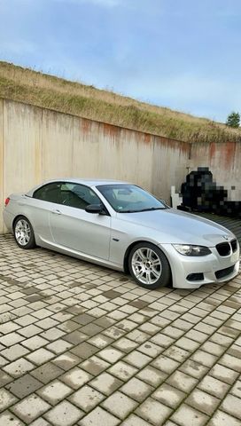 BMW e93 330i Cabriolet