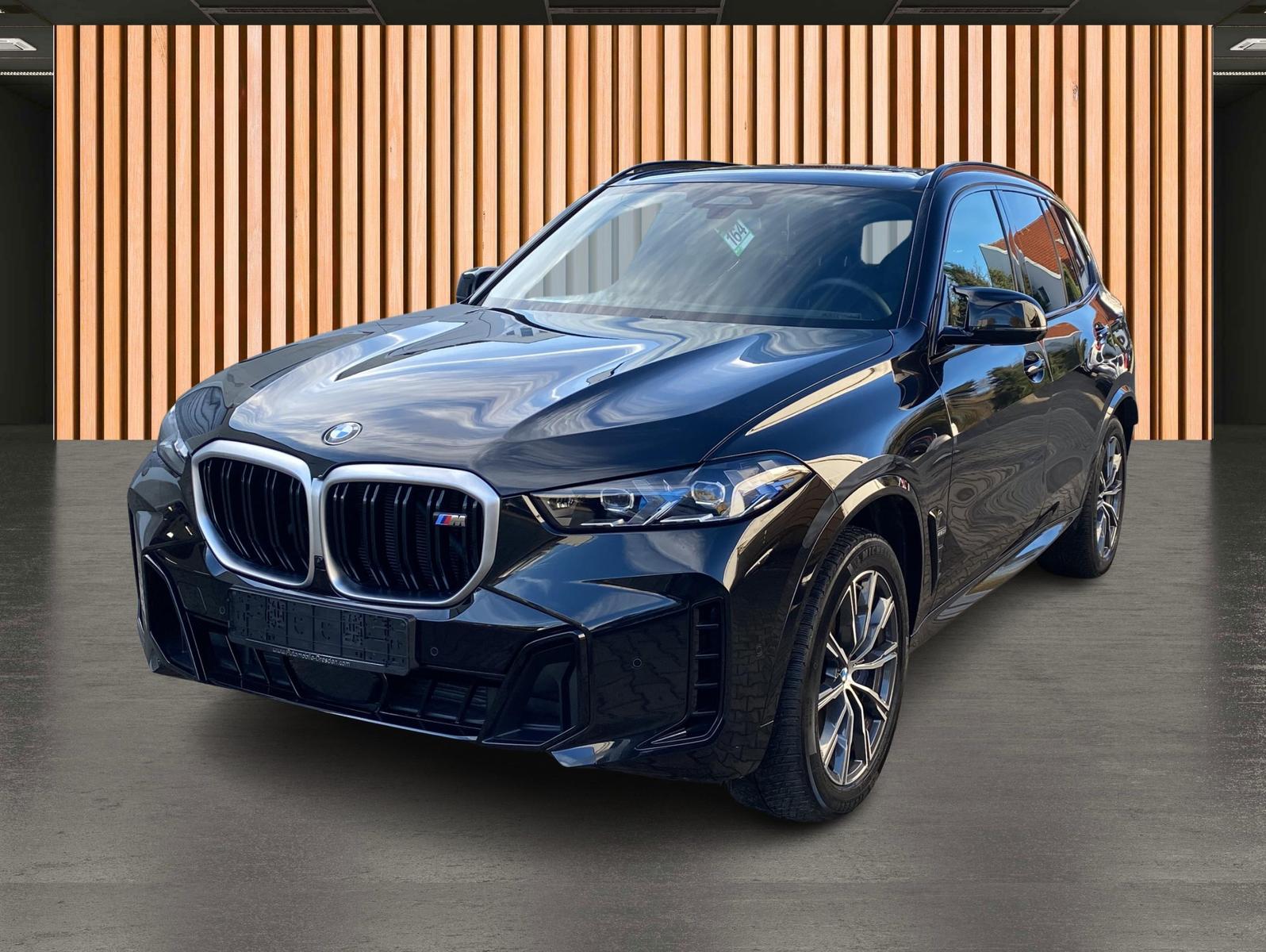 BMW X5 M60 i xDrive*NP 144.000€*SkyLounge
