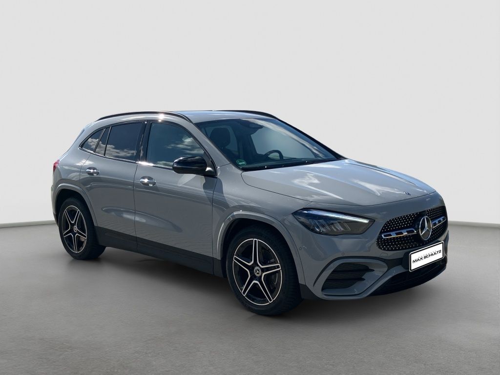 Fahrzeugabbildung Mercedes-Benz GLA 200 AMG Line*Night Paket*el. Heckklappe*LED