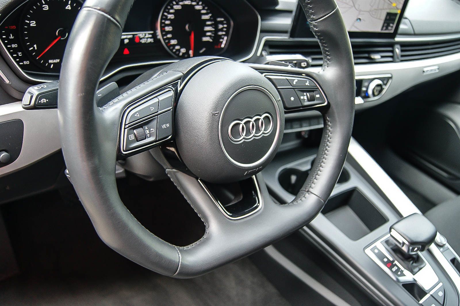 Fahrzeugabbildung Audi A4 Avant 45 TDI 3.0 V6 quattro advanced 1.HAND
