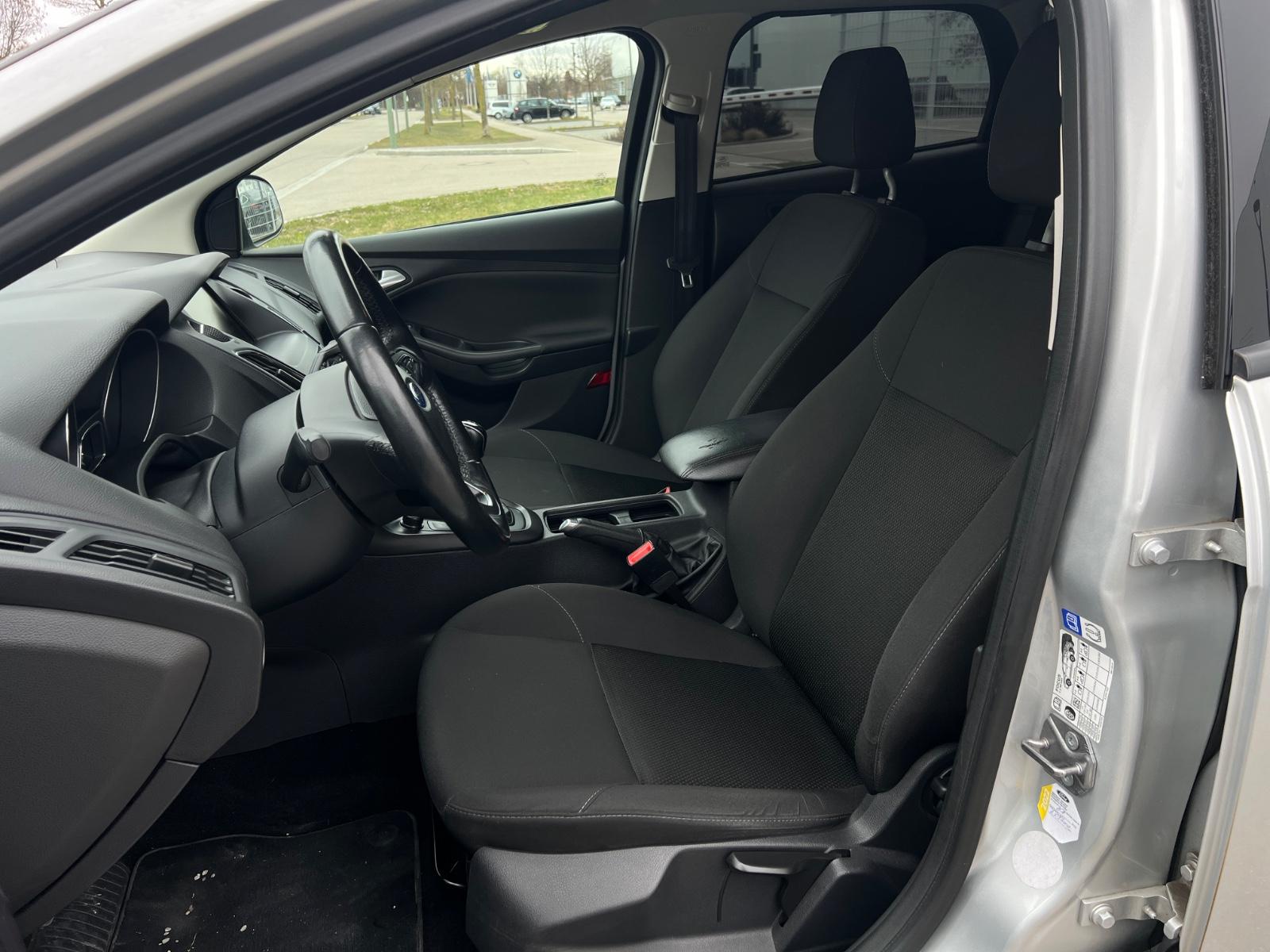 Ford Focus 2015 — photo 7