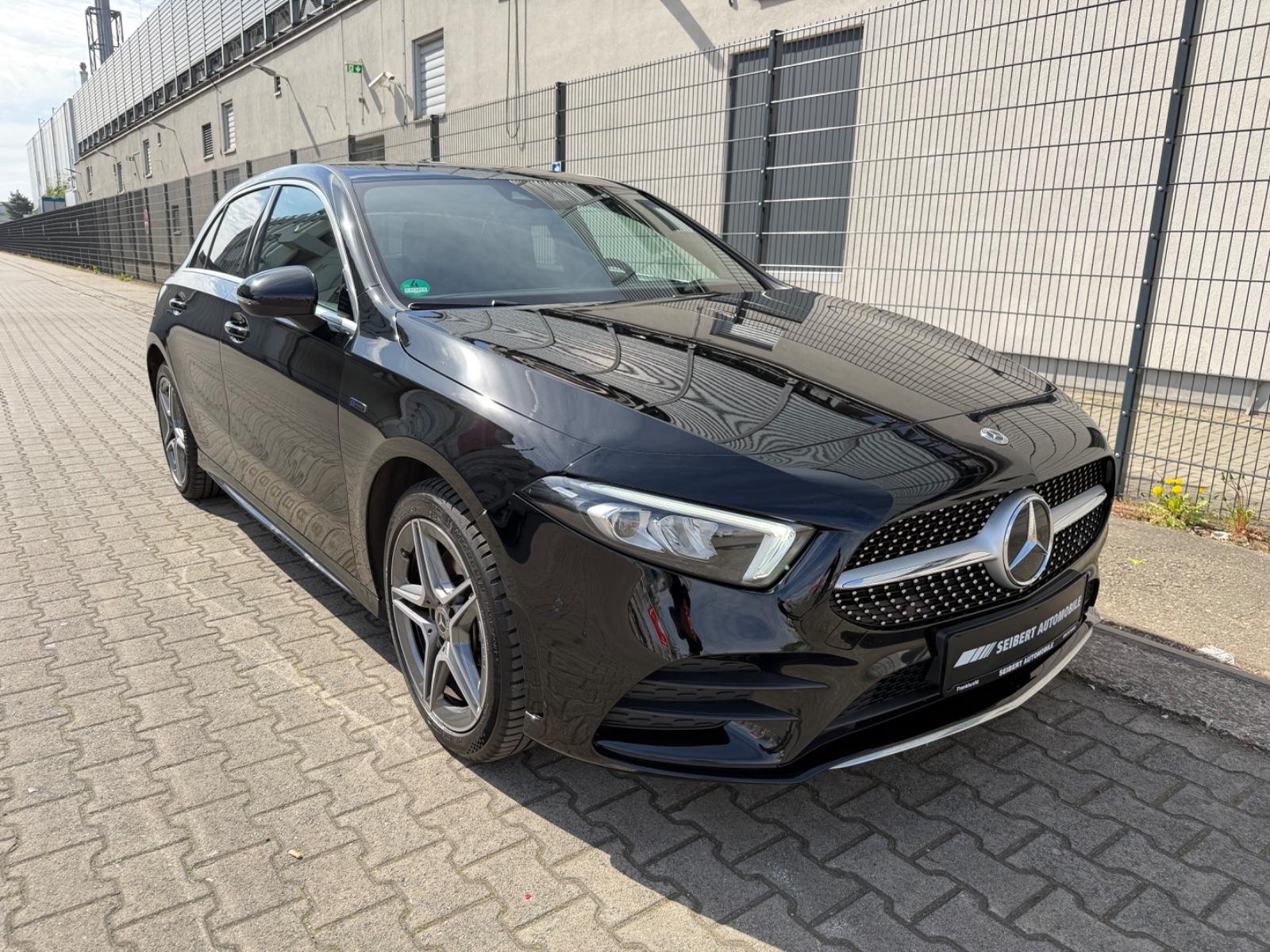 Mercedes-Benz A 250e AMG/LED/AMBIENTE/MBUX