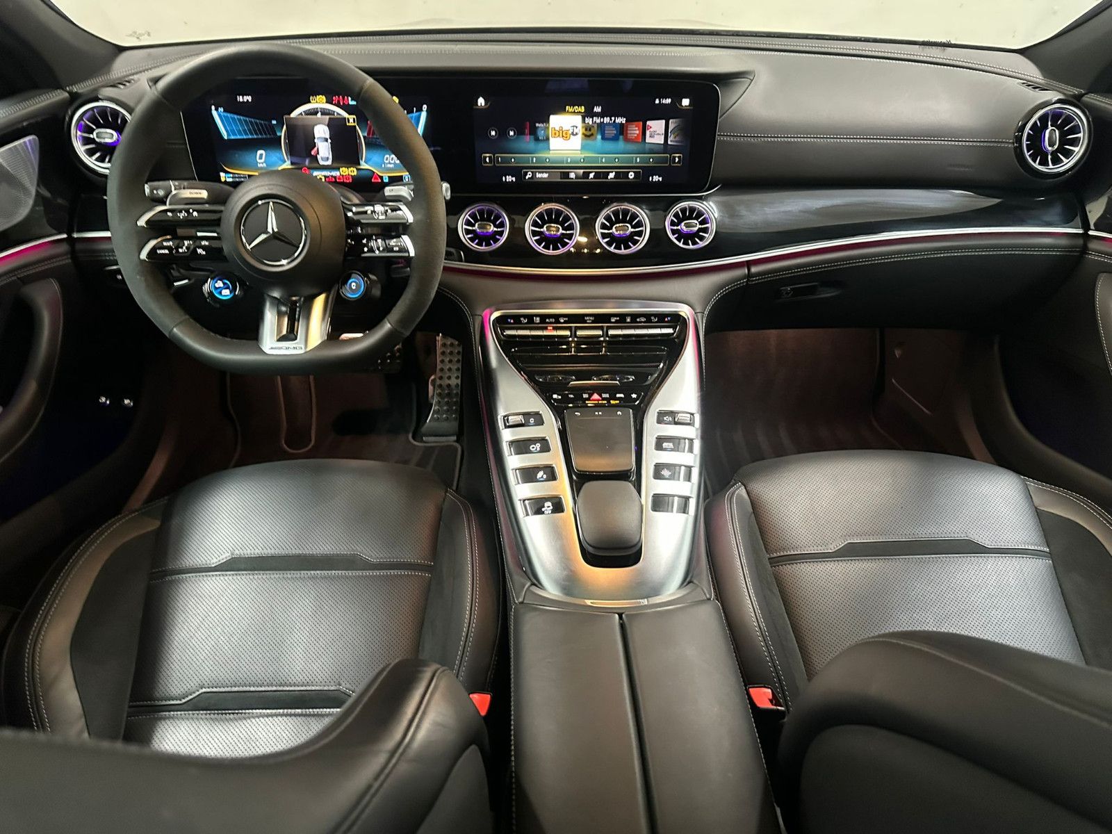 Fahrzeugabbildung Mercedes-Benz GT 63  S E Performance *SHD*CARBON HECKS*HEADUP*