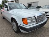 Mercedes-Benz 200D*1. Hand*5Gang*SSD*H-Zul*Rostfrei*S-Heft* - Mercedes-Benz 200 in Hannover
