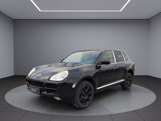 Porsche Cayenne 3.2 V6  Scheckheft-AHK-Leder-Unfallfrei