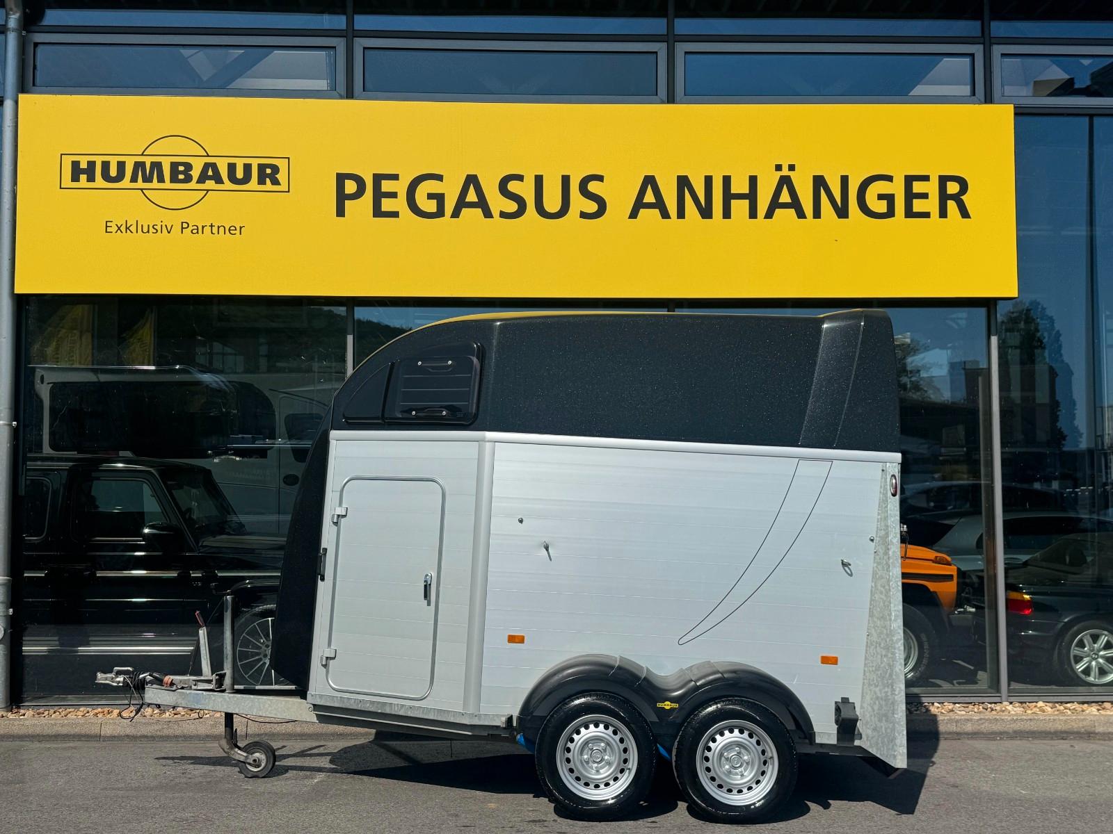 Humbaur XANTHOS Aero 2 Pferdehänger ALU SK 2,4t