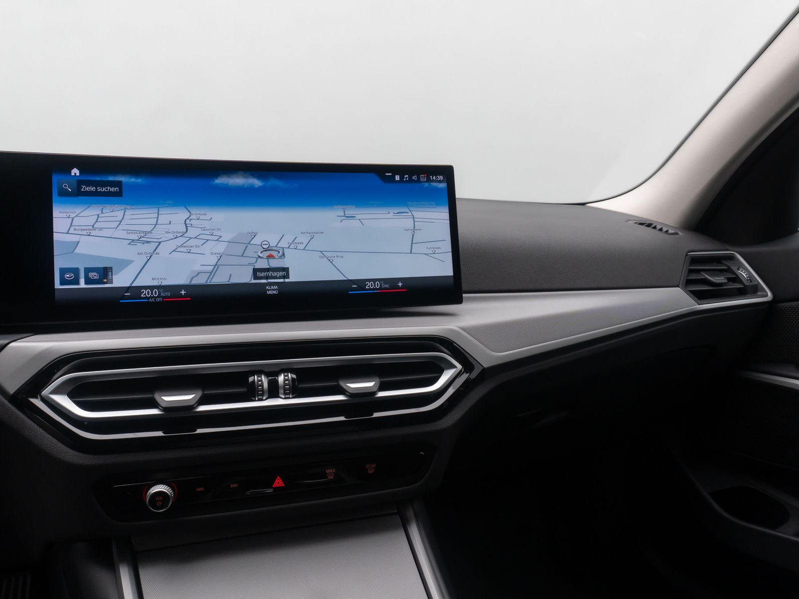 Fahrzeugabbildung BMW 320d HUD Sport Memory Kamera DAB Komfort DrivAss