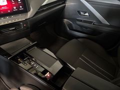 Fahrzeugabbildung Opel Astra L 1.2 Turbo GS -- Navi Pro/Tech-Paket1