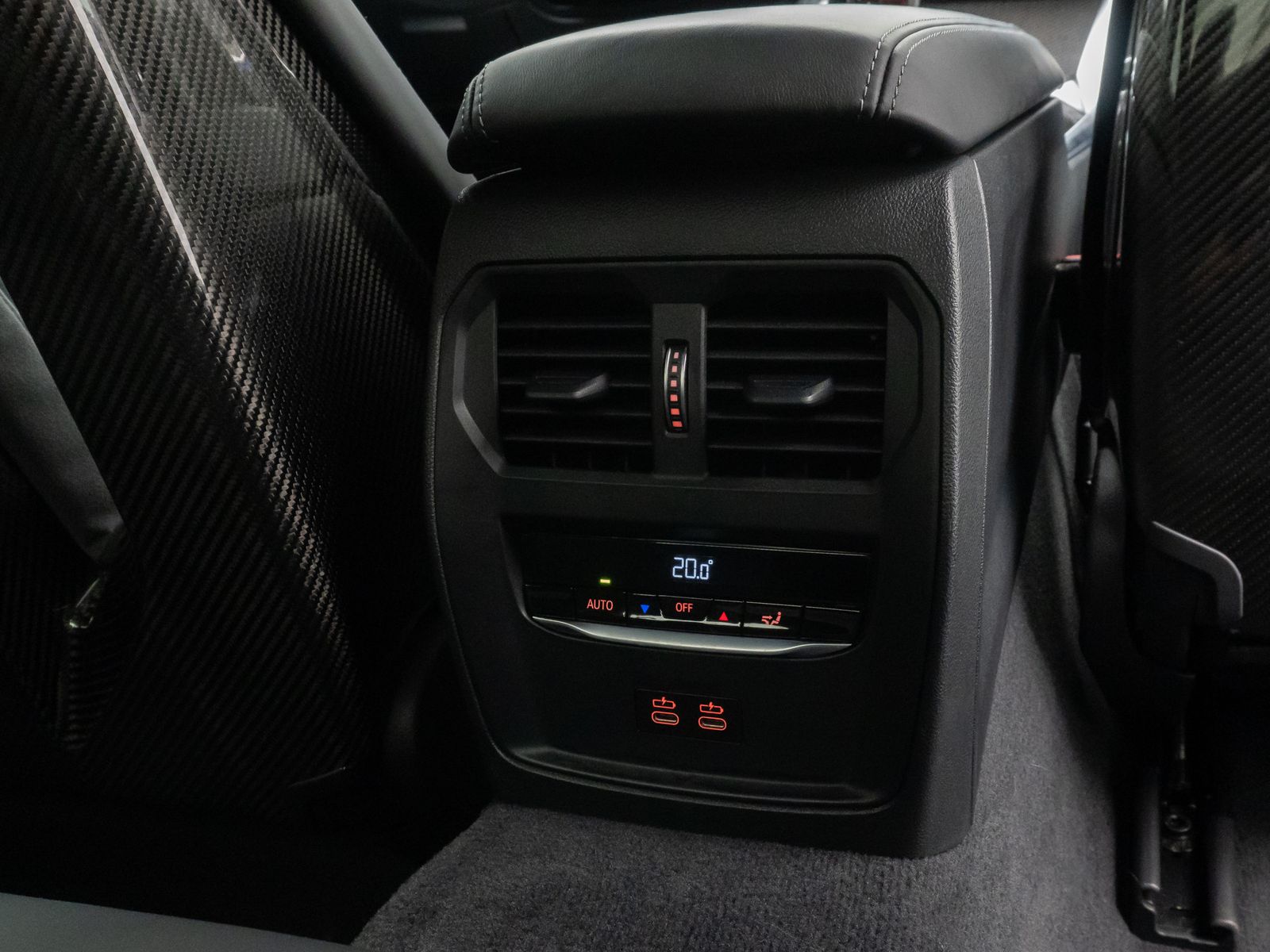 Fahrzeugabbildung BMW M4 Competition xD 360°M Drivers MCarbon MegaVoll