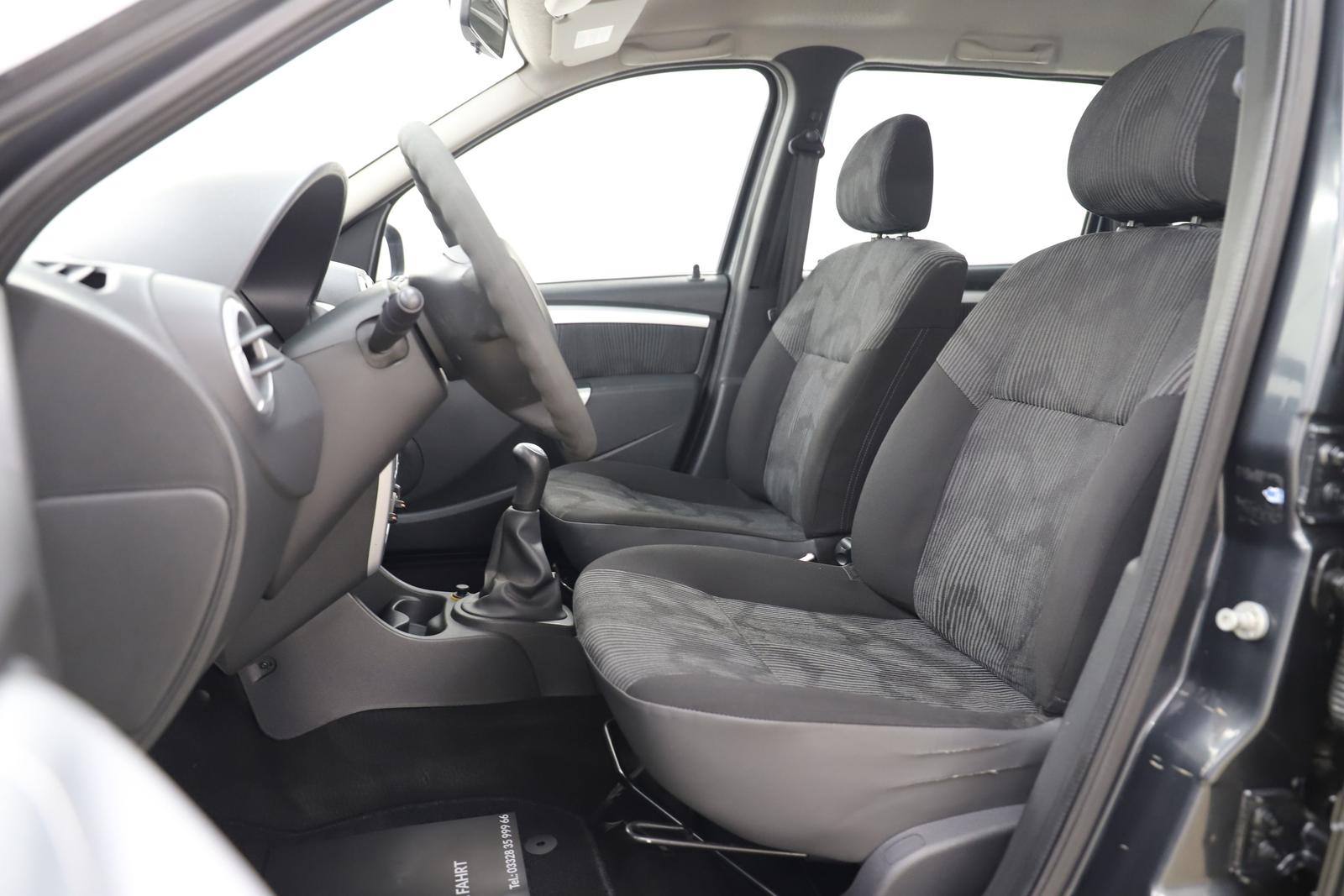 Dacia Logan 2009 — photo 9