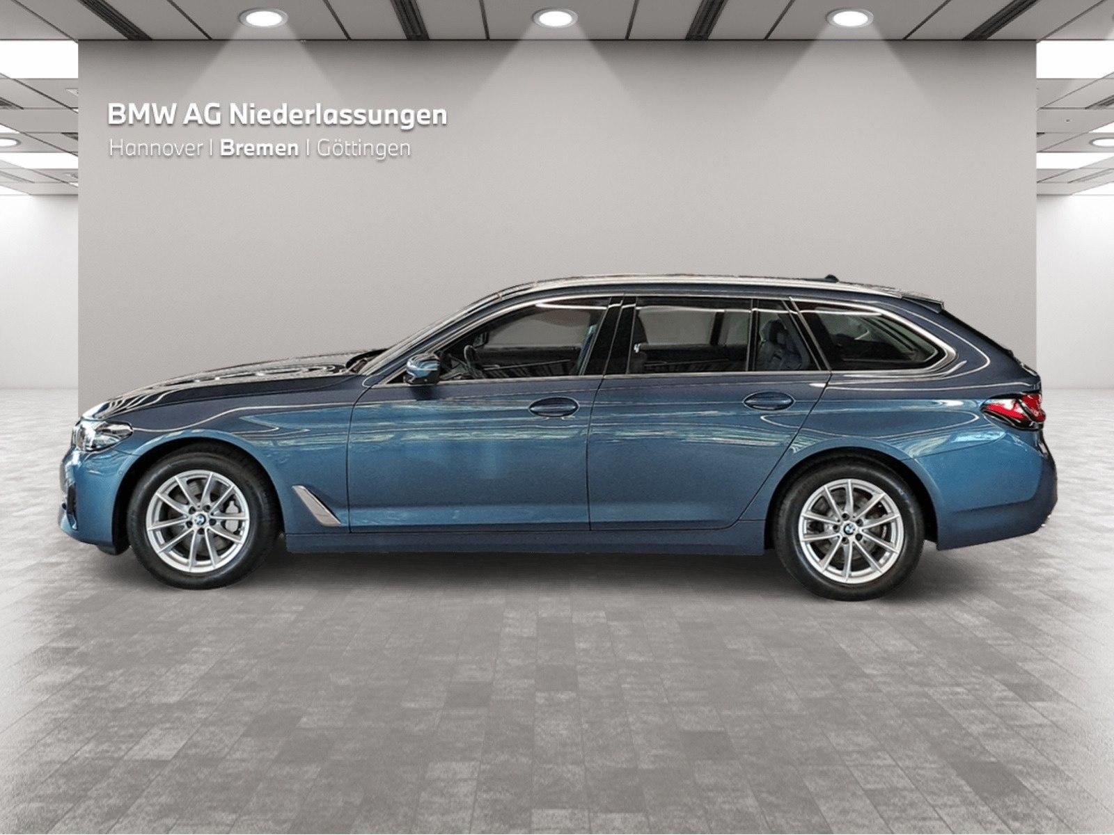 BMW 530i Touring LiveCockpitProf Head-Up Kamera