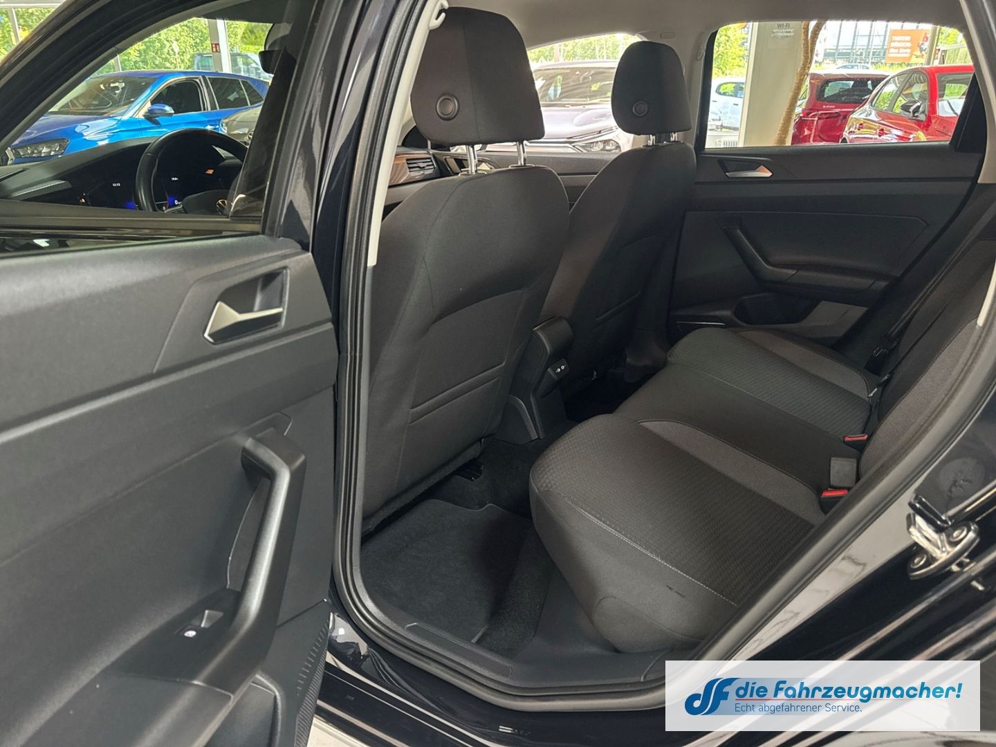 Fahrzeugabbildung Volkswagen Polo VI Life Digitales Cockpit LED Dyn. Kurvenli