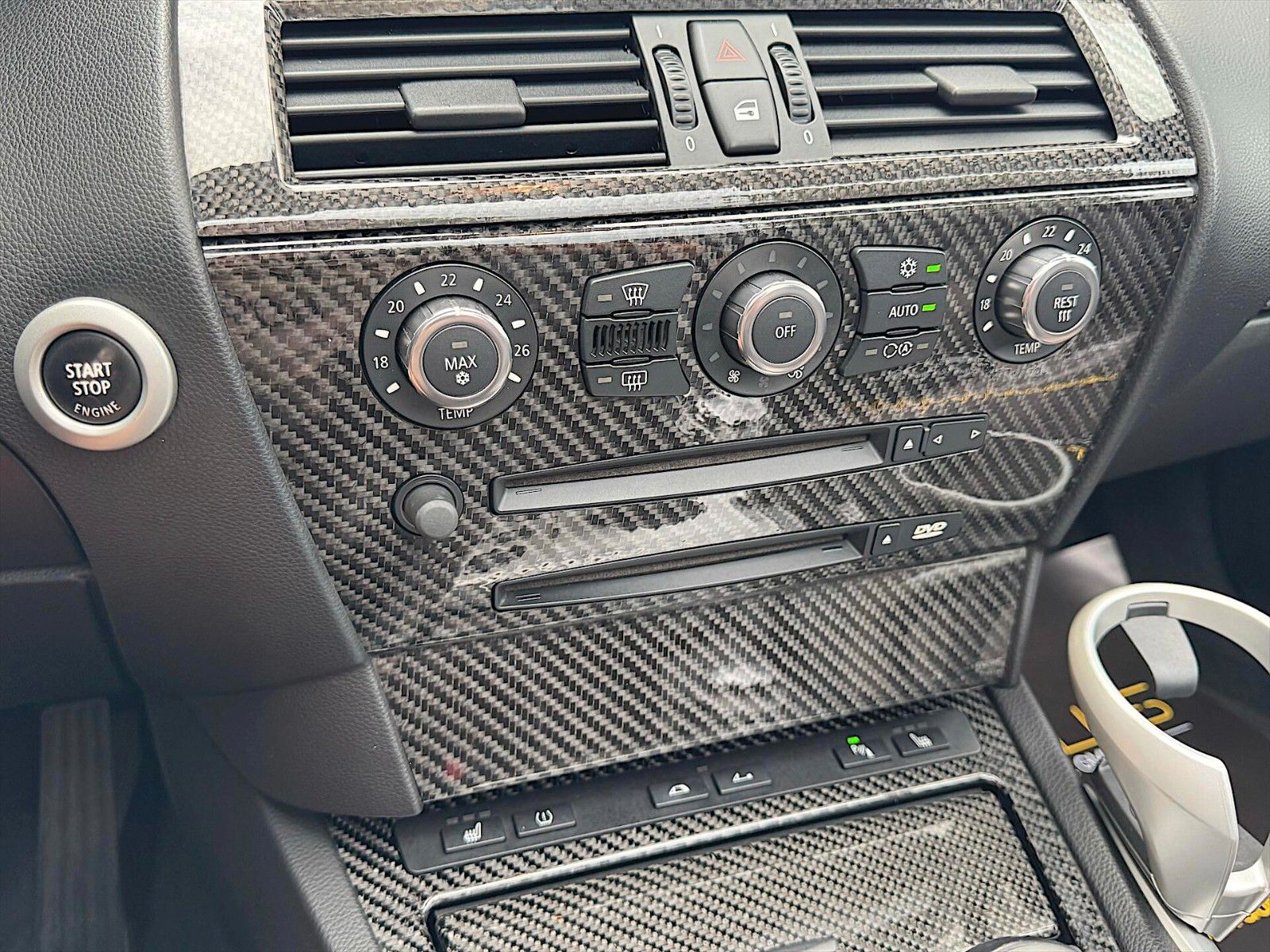 Fahrzeugabbildung BMW M6 Cabrio 5.0 V10 SMG Carbon *Head Up*Bi-Xenon*