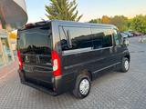 Peugeot Boxer Pro verglast 9Sitze/NAV/KLIMA/KAMERA/TWASS - Peugeot Boxer mit Diesel-Antrieb: Navigationssystem, Van
