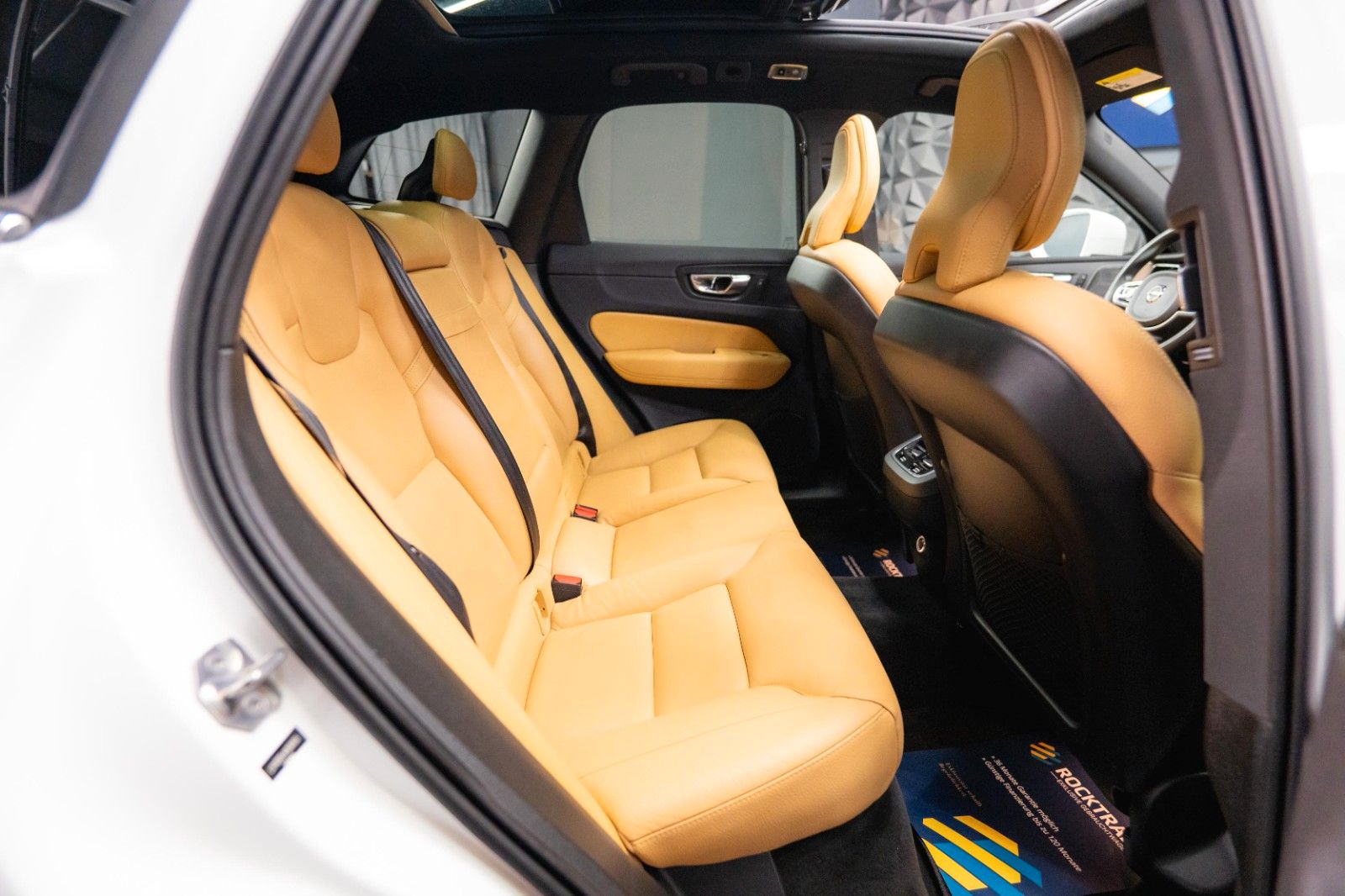 Fahrzeugabbildung Volvo XC60 T5 Inscription AWD | ACC | Pano | H&K | LED