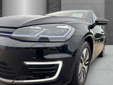 Volkswagen Golf VII e- 3-phasig/CCS-Schnell-Lader/Wärmepump - Volkswagen Golf mit Elektro-Antrieb