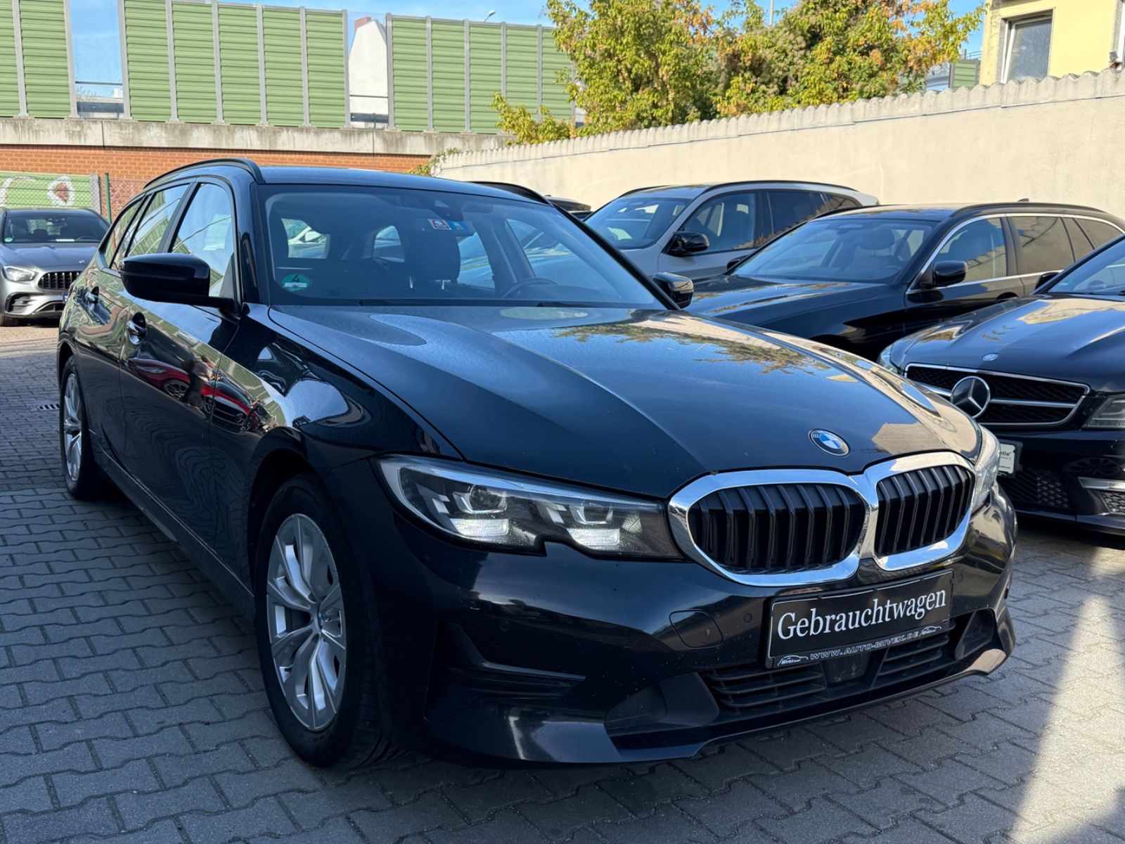 BMW 320 d touring Advantage Aut.LED 1.Hand