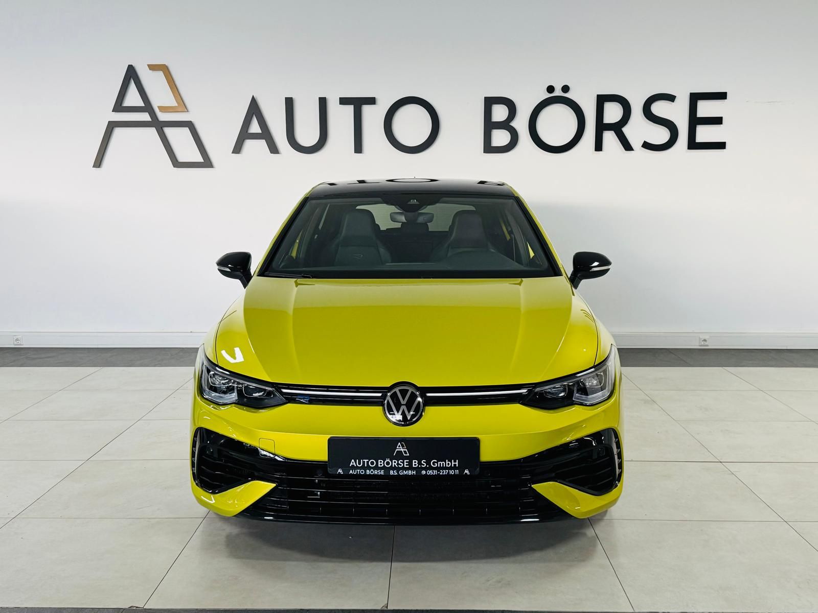 Volkswagen Golf VIII 4M R 31 333 Limited Edition AKRAP H&K foto 3