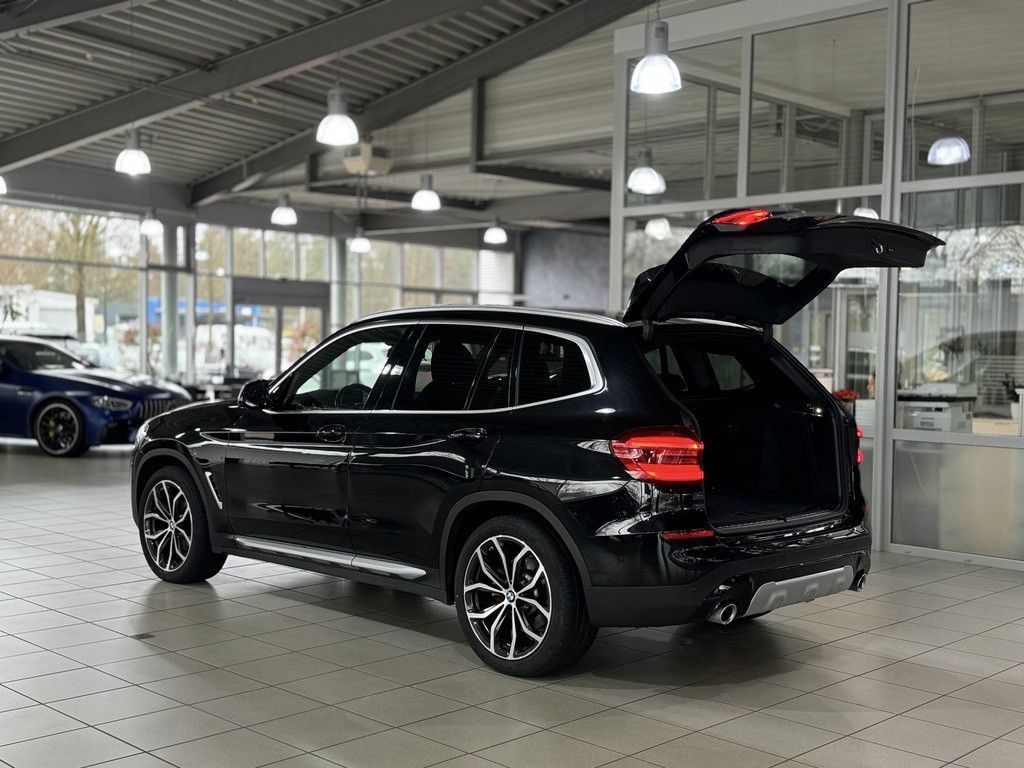 Fahrzeugabbildung BMW X3 xD20d xLine Kamera HUD DAB HiFi Komfort AHK