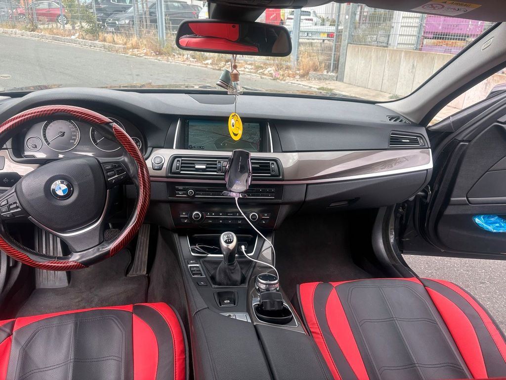 Image of BMW 520