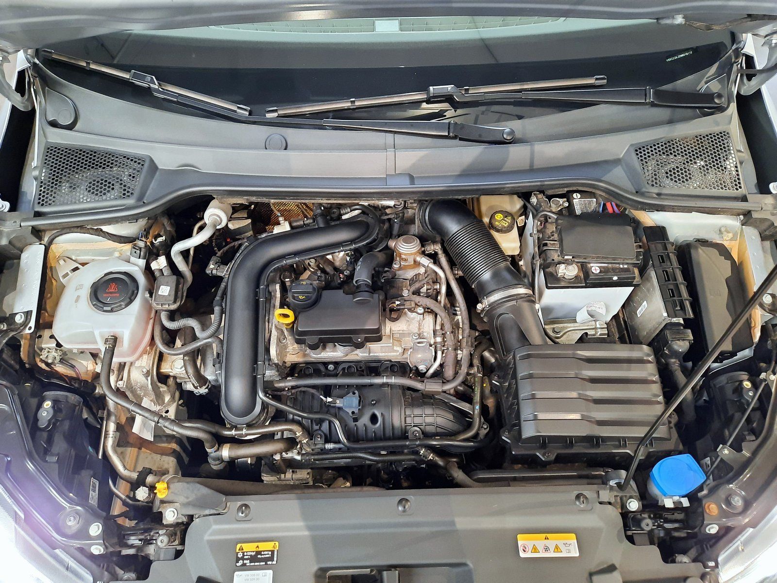 Fahrzeugabbildung SEAT Arona Xperience Beats TSI *Navi*Cam*LED*Sitzhzg*