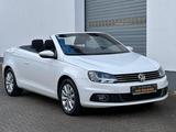 Volkswagen Eos 2.0 TDI DSG BMT*TÜV neu*Kamera*PDC - mit Diesel-Antrieb: Weiß, Cabrio