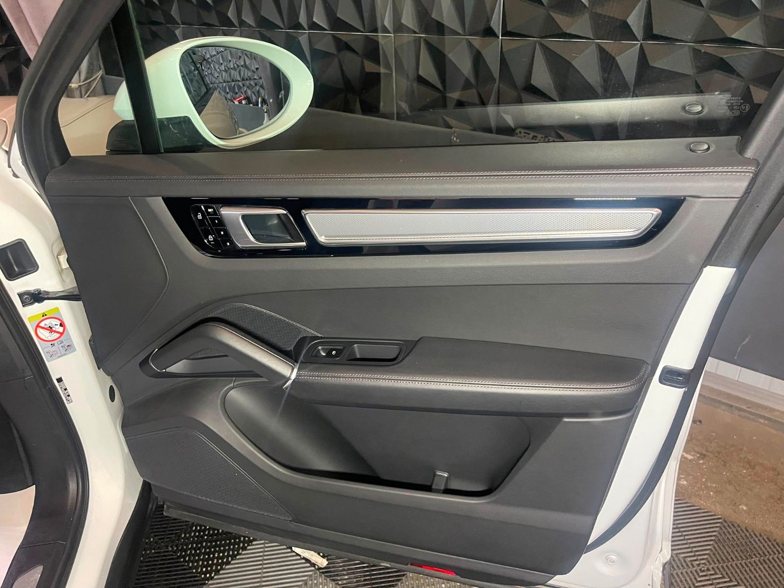 Porsche Cayenne schwenkbare AHK,Leder, Kamera foto 21